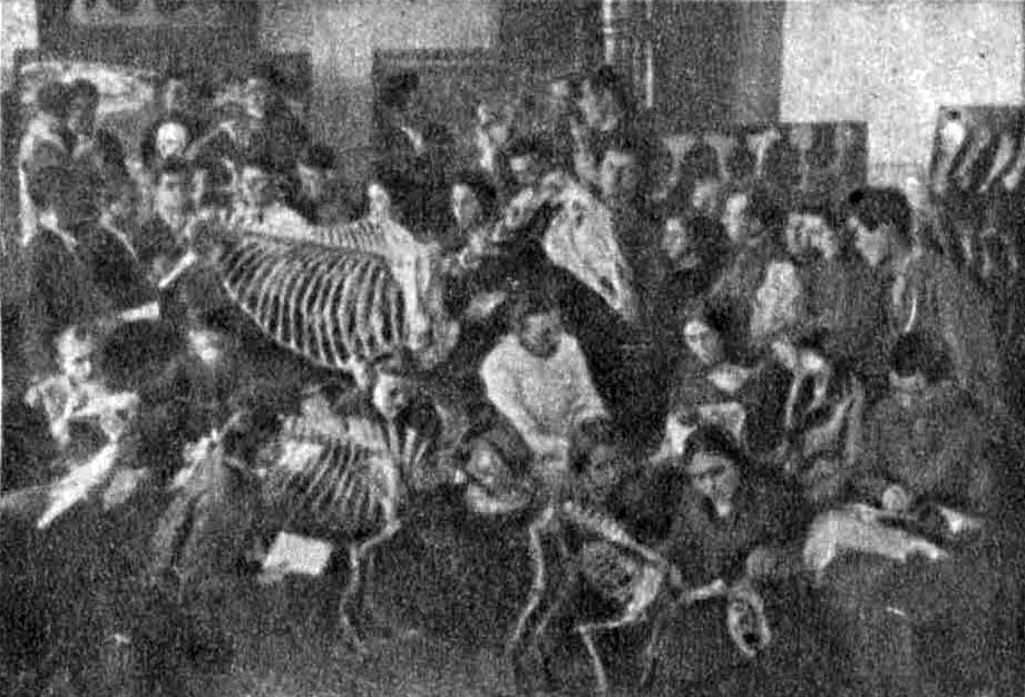 Алма-Ата, в Ветеринарном институте, начало 1930-х годов Алма-Ата, в Ветеринарном институте, начало 1930-х годов