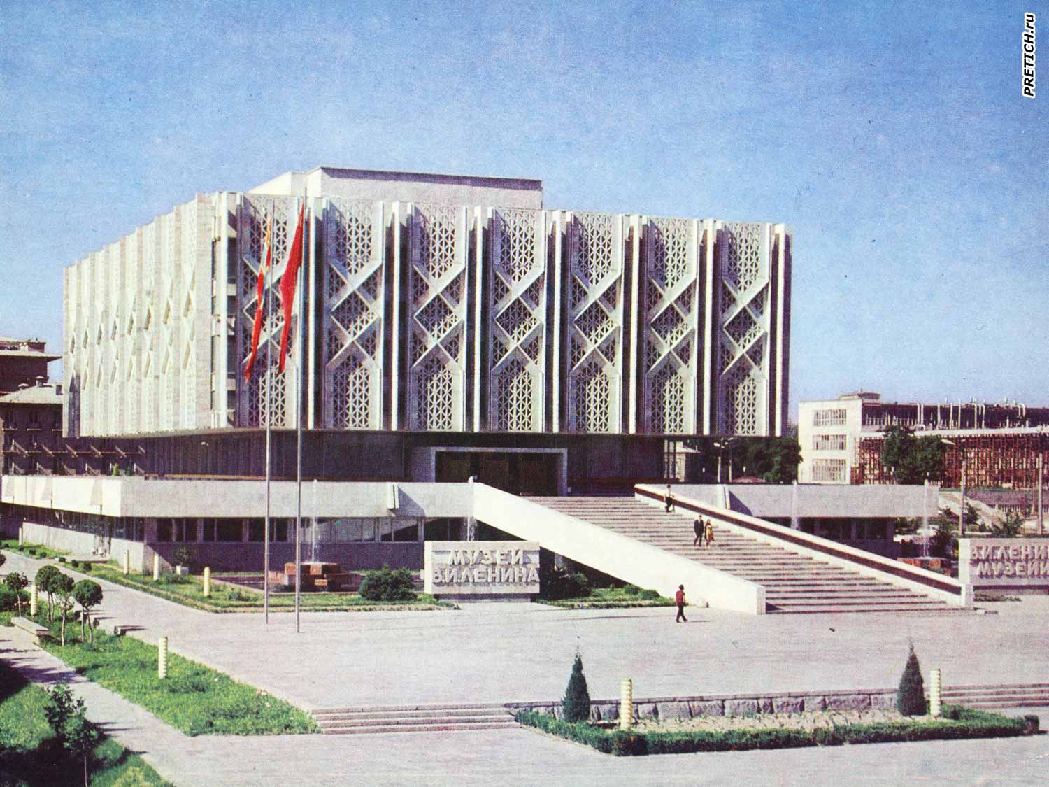 Как жили люди во времена СССР How people lived during the USSR Как жили люди во времена СССР How people lived during the USSR