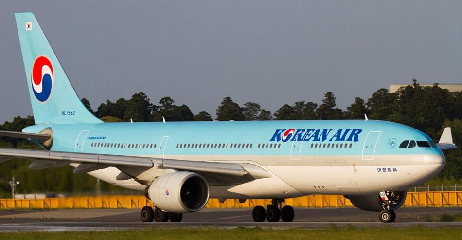 Airbus A330-200  HL7552, фото