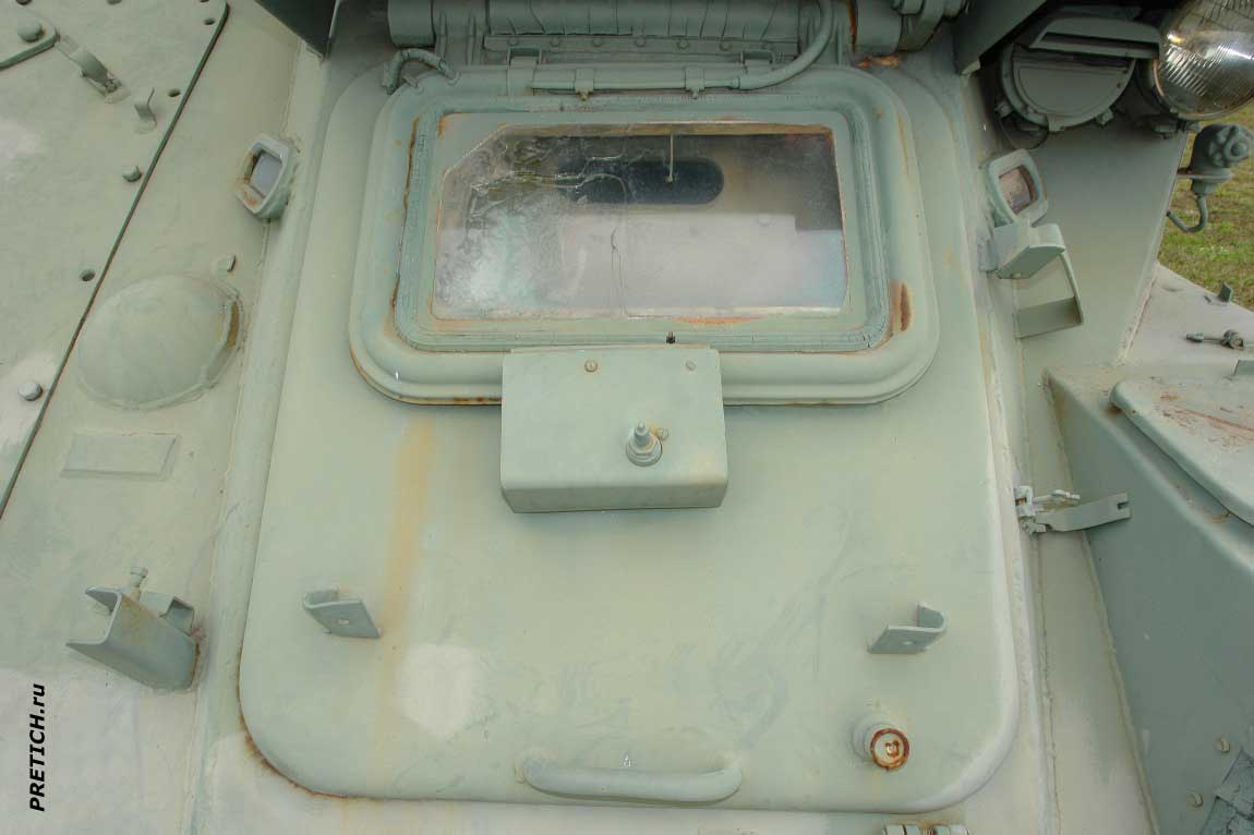 ЗСУ-23-4 "Шилка" люк механика водителя ЗСУ-23-4 "Шилка" люк механика водителя