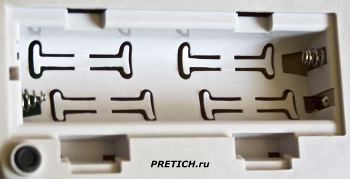 UHER TEL 50 отсек для батареек телефона
